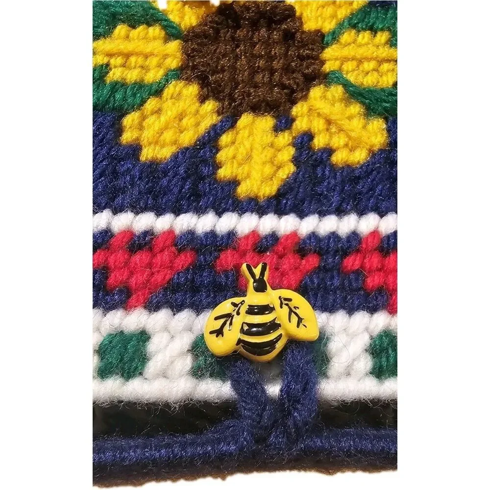 Vintage Handmade Plastic Canvas Tissue Box Cover Sunflower Bee Country Cottage